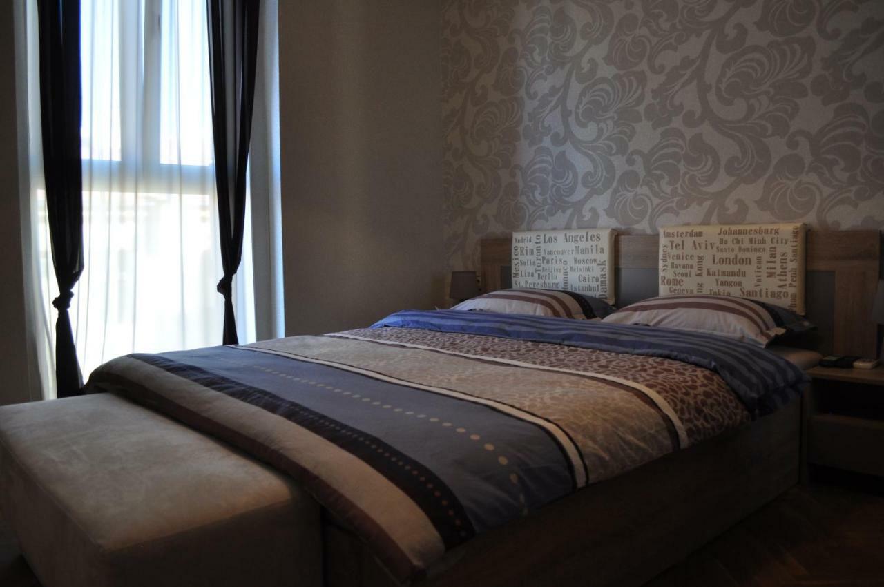 Sofia Central Pretty Apartment Dış mekan fotoğraf